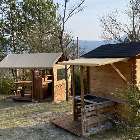 Camping Les Hauts De Rosans מראה חיצוני תמונה