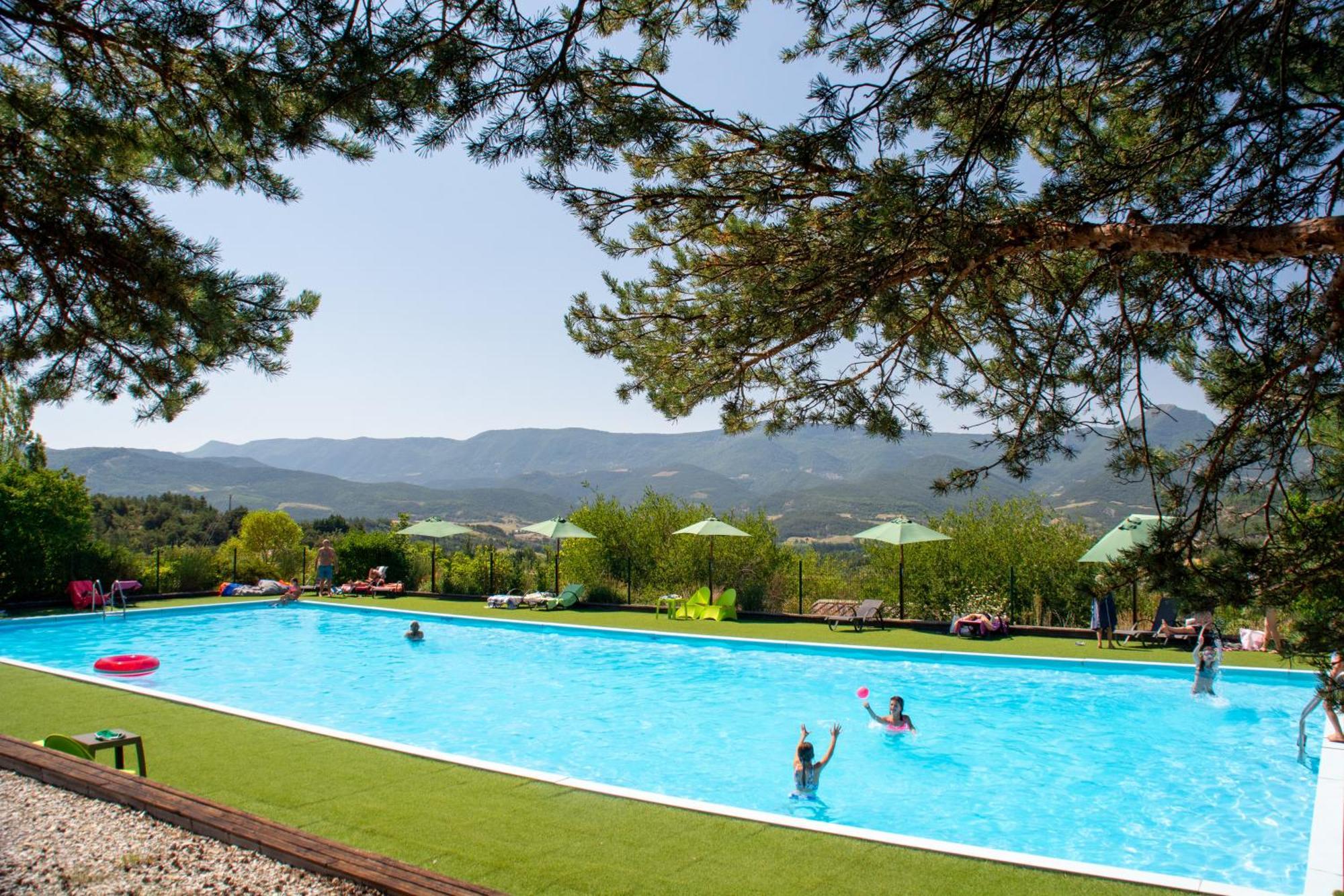 Camping Les Hauts De Rosans מראה חיצוני תמונה